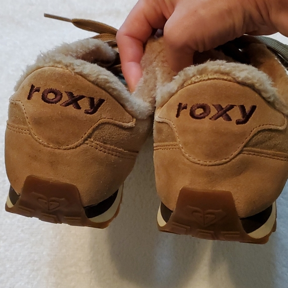 *SOLD*Roxy Shoes size 9 - Picture 5 of 10